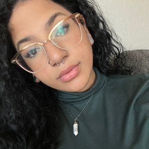 Meet your Posher, Ashia